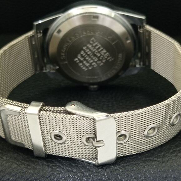 Vintage 1976 Citizen Automatic Mens Silver Watch W/daydate & Green accents - Picture 2 of 10